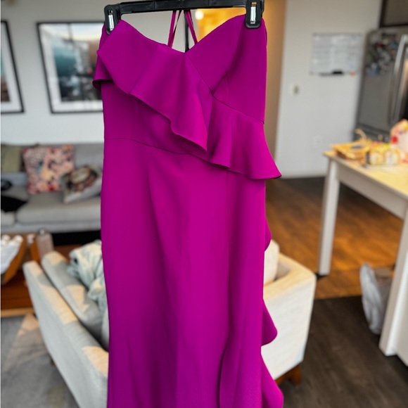 Fucsia ruffle strapples dress - Picture 1 of 6